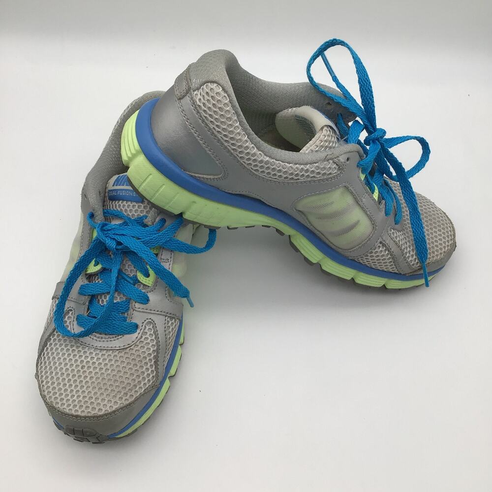 Nike Dual Fusion Sneakers Youth size 6